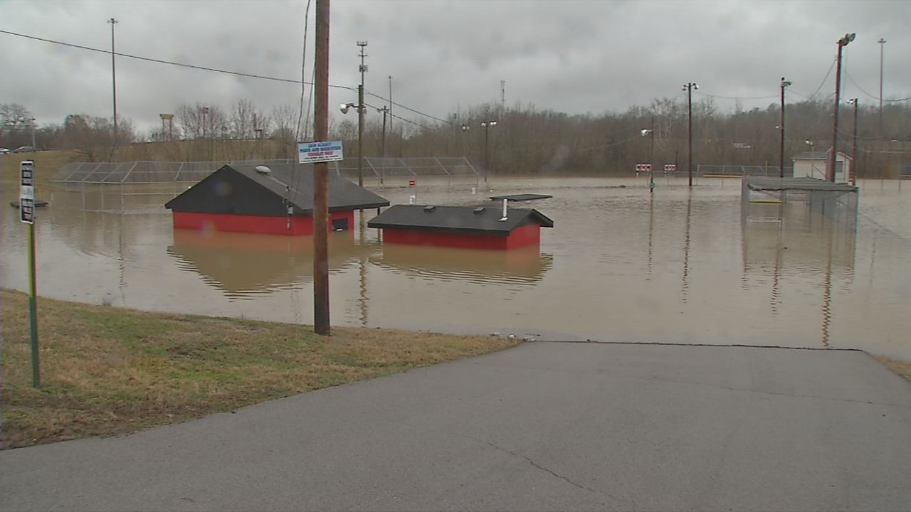 Baseball fields flood in New Albany